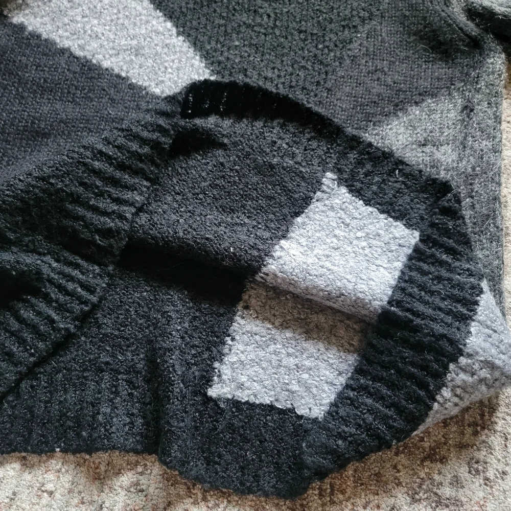 Alice +‎ Olivia Colorblock Pullover Sweater Size Small